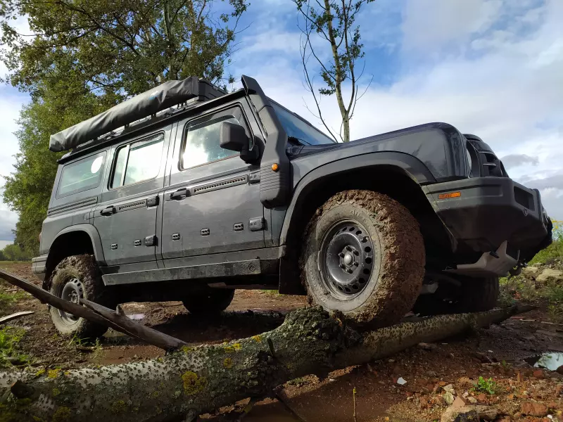 Grenadier HIDDEN WINCH PLATE