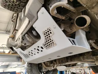 Grenadier REAR GUARD